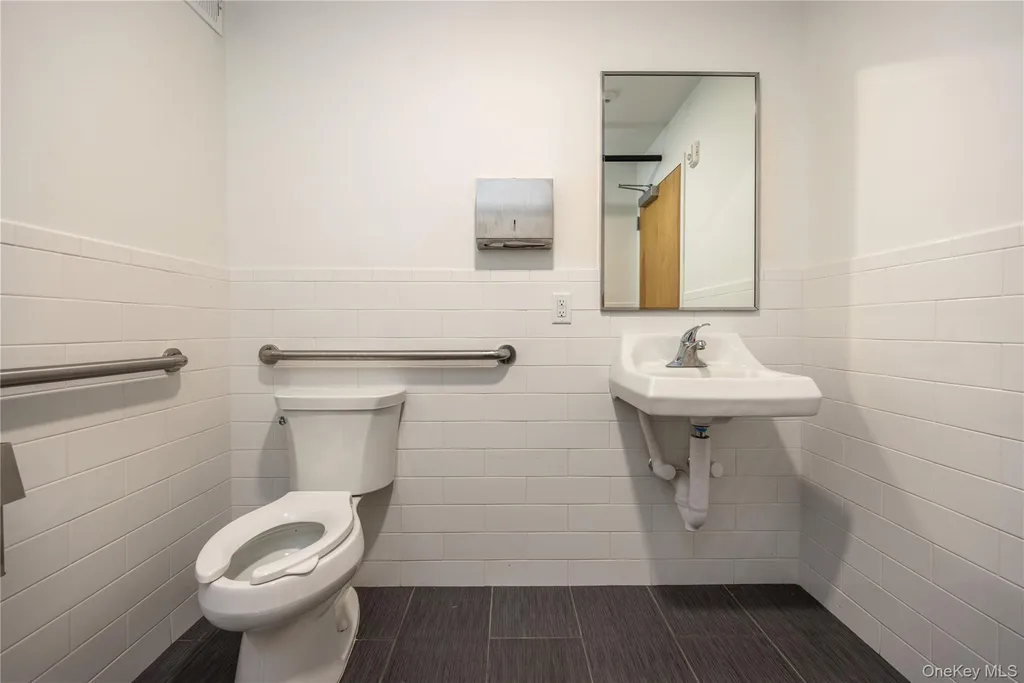 75 E Central Avenue Pearl River NY 10965