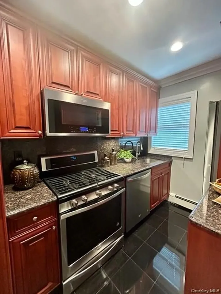 76 South Clinton Avenue Bay Shore NY 11706