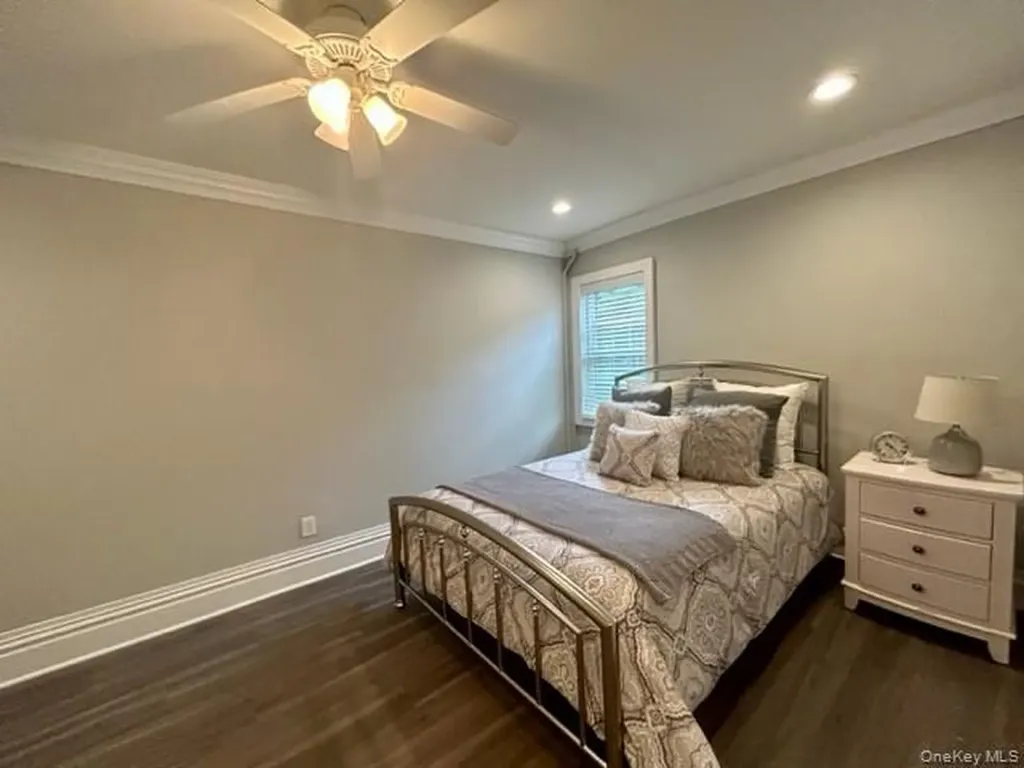 76 South Clinton Avenue Bay Shore NY 11706