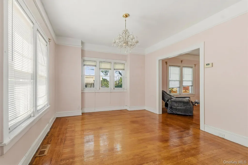 2950 Randall Avenue Bronx NY 10465