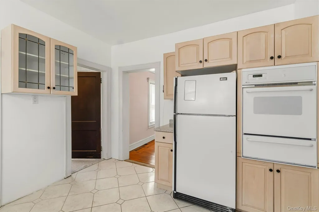 2950 Randall Avenue Bronx NY 10465