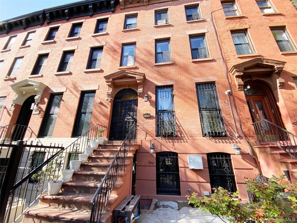 179 Herkimer Street Brooklyn NY 11216