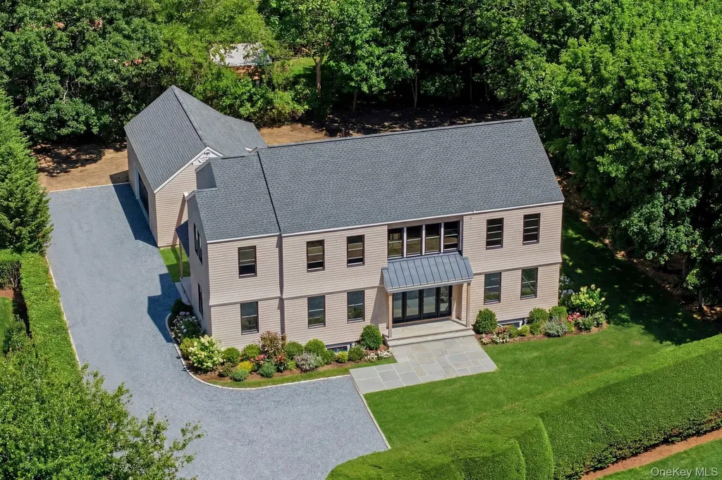 6 Lamb Avenue Quogue NY 11959