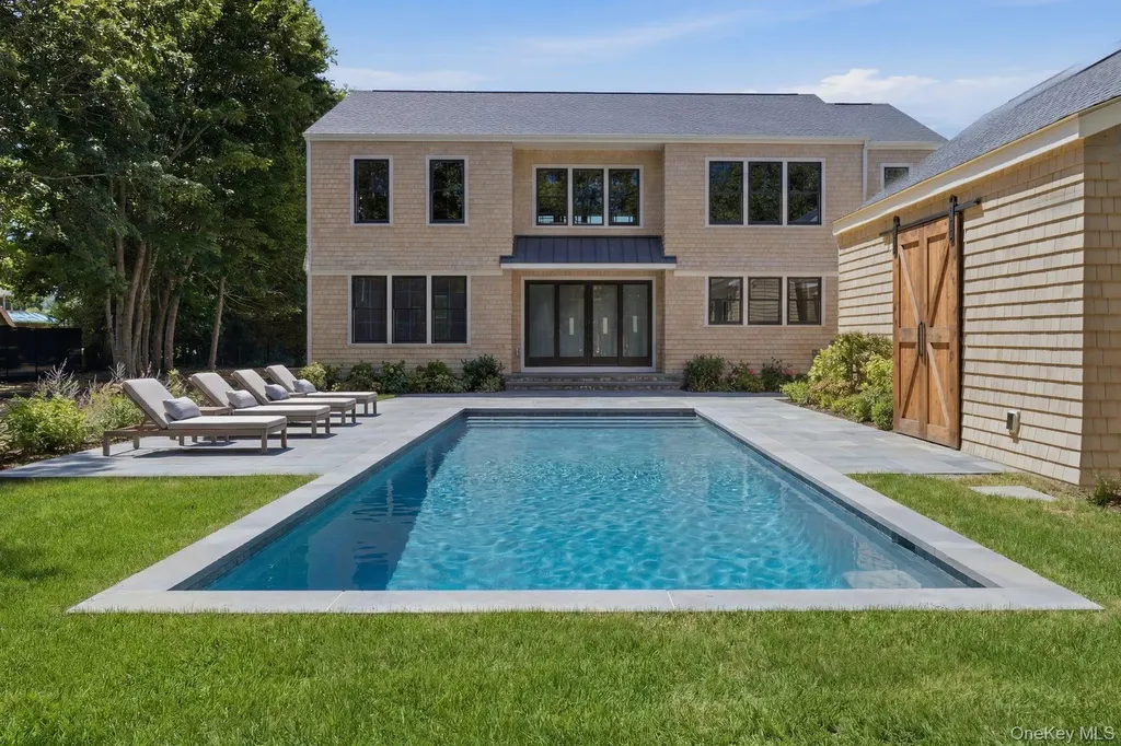 6 Lamb Avenue Quogue NY 11959