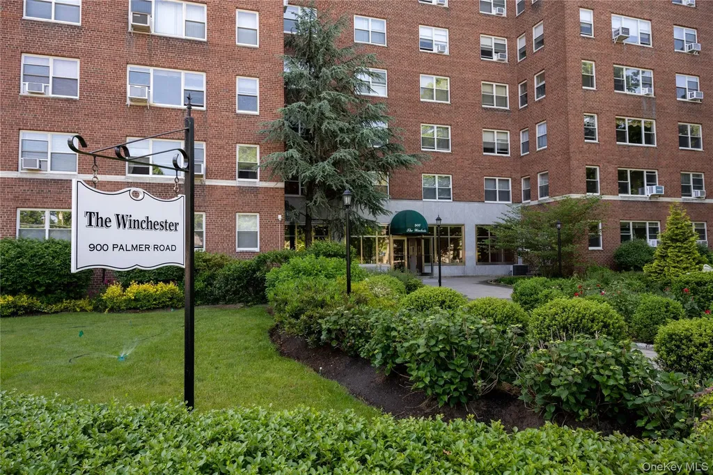 900 Palmer Road Bronxville NY 10708