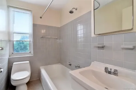 900 Palmer Road Bronxville NY 10708