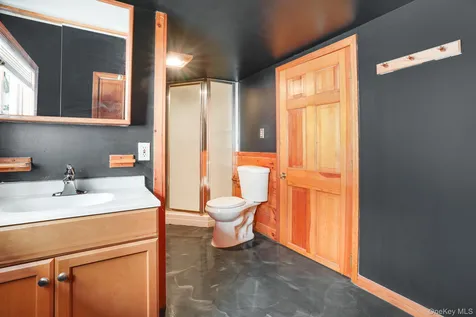 62 Netherwood Plaza Salt Point NY 12578