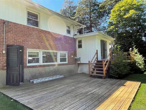 2 Stuart Drive Syosset NY 11791