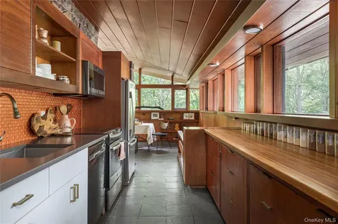 1306 Grants Lane Ossining NY 10562
