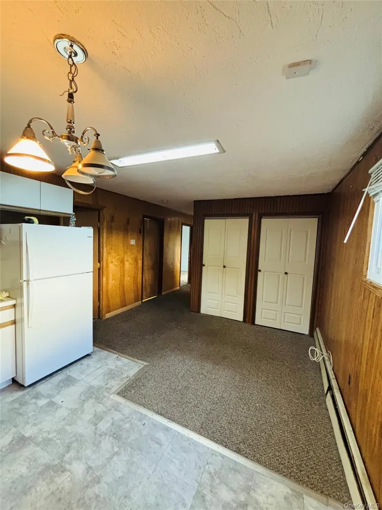 537 Lakeway Drive West Babylon NY 11704