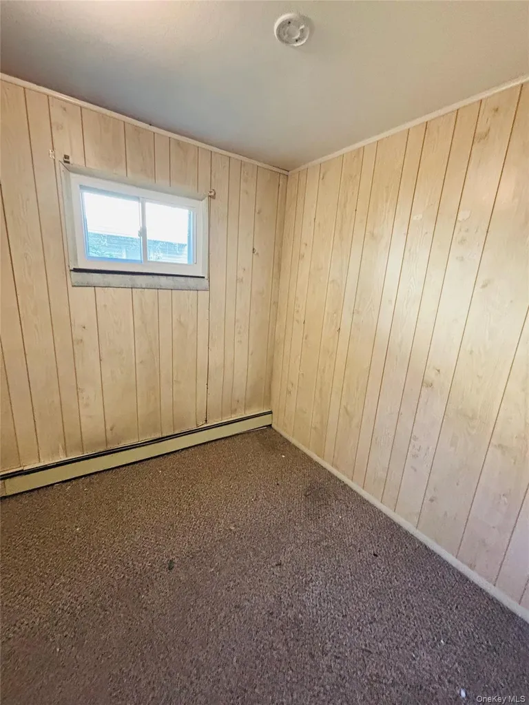 537 Lakeway Drive West Babylon NY 11704