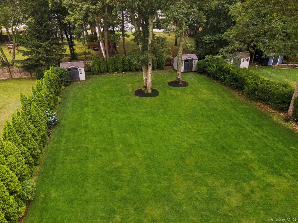 36 Champlin Street Ronkonkoma NY 11779