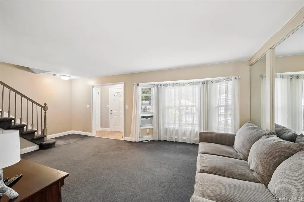 36 Champlin Street Ronkonkoma NY 11779