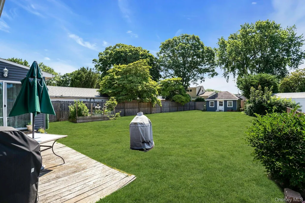 6 Linton Court West Babylon NY 11704