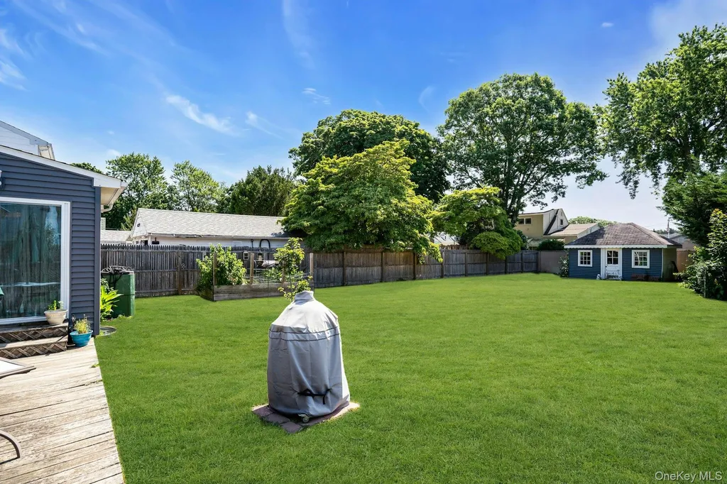 6 Linton Court West Babylon NY 11704