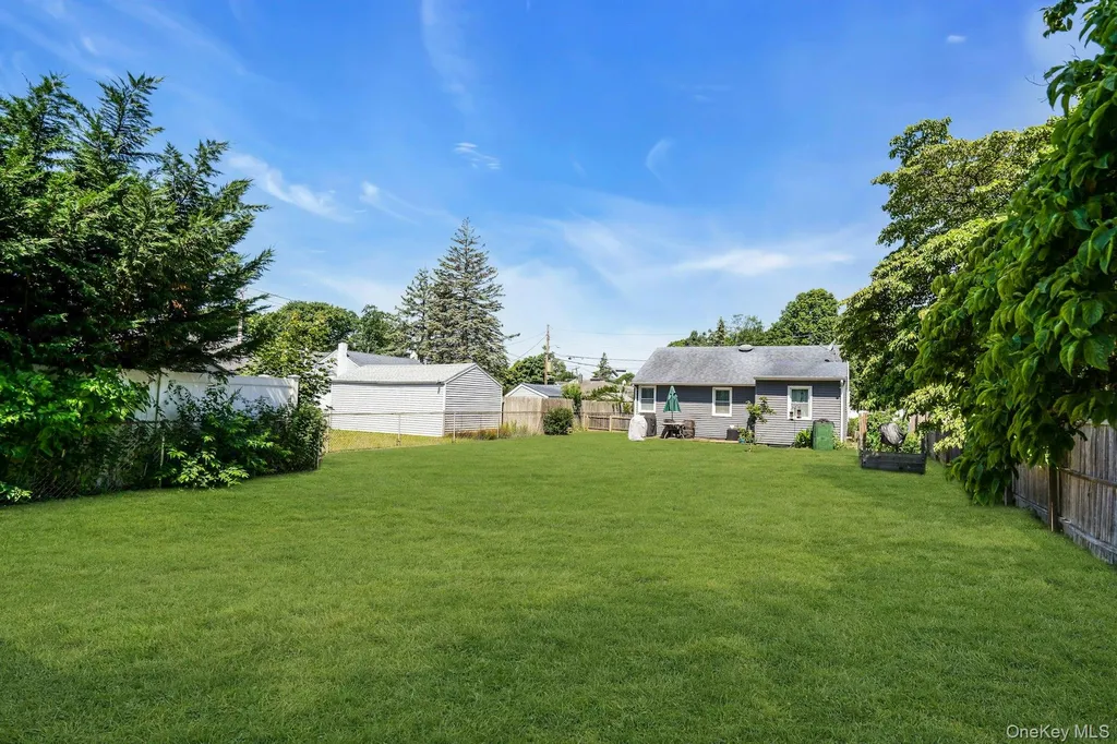 6 Linton Court West Babylon NY 11704