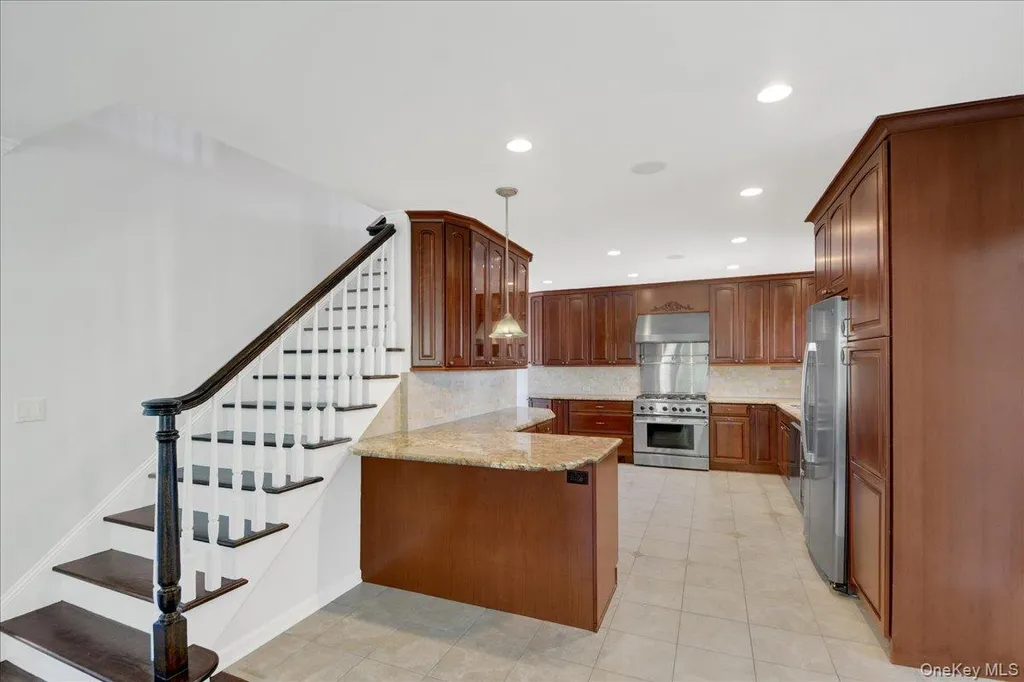 20 Plymouth Road White Plains NY 10603