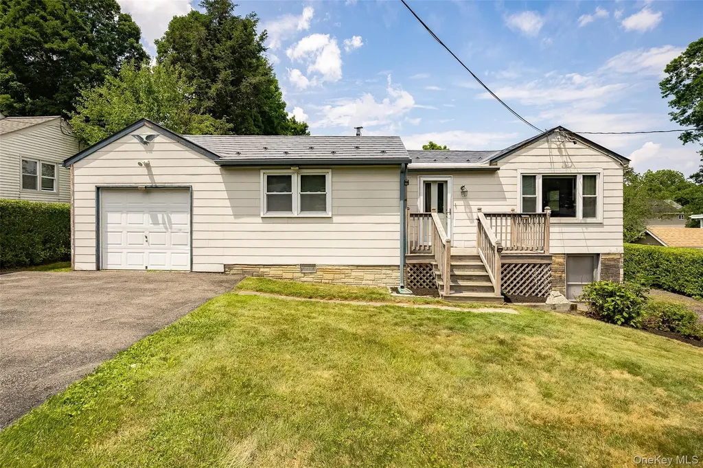 5 Willow Road Beacon NY 12508