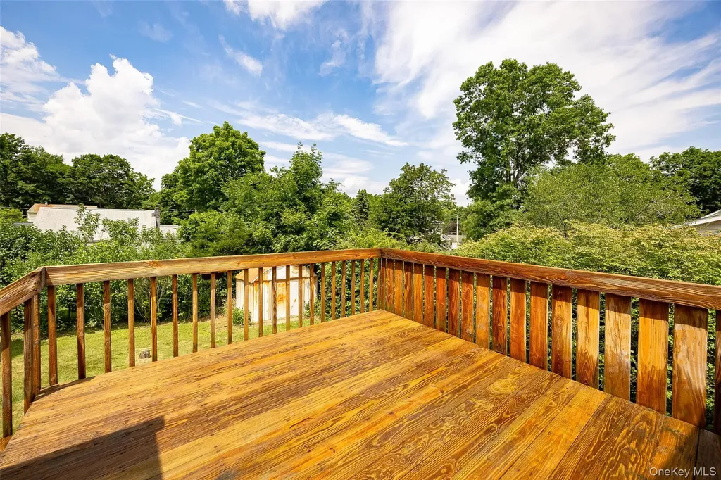 5 Willow Road Beacon NY 12508