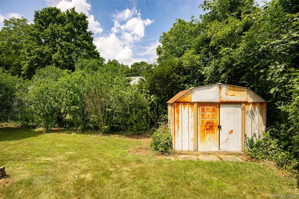 5 Willow Road Beacon NY 12508