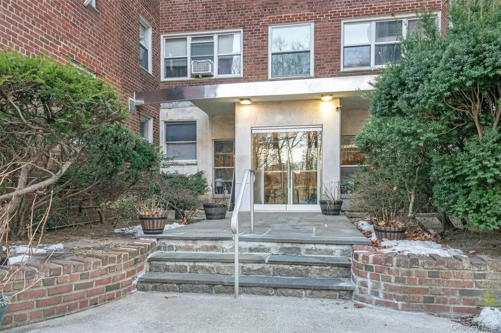 1234 Midland Avenue Bronxville NY 10708