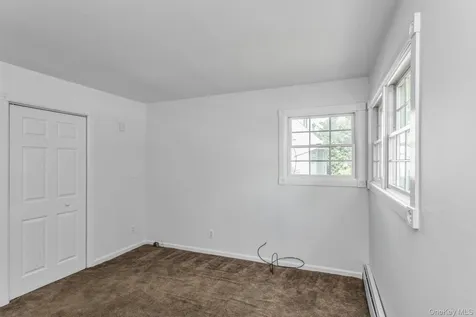 14 Prade Lane Massapequa Park NY 11762