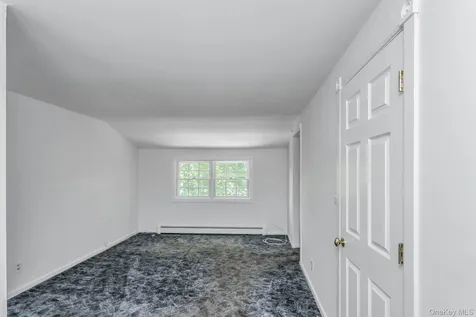 14 Prade Lane Massapequa Park NY 11762