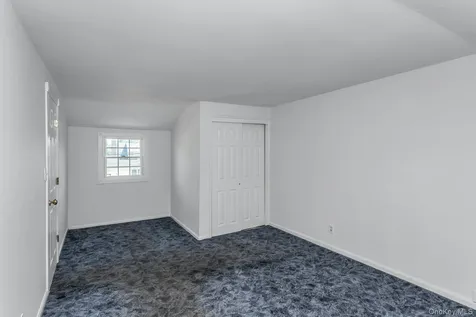 14 Prade Lane Massapequa Park NY 11762