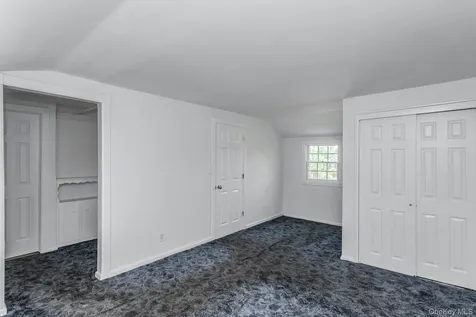 14 Prade Lane Massapequa Park NY 11762