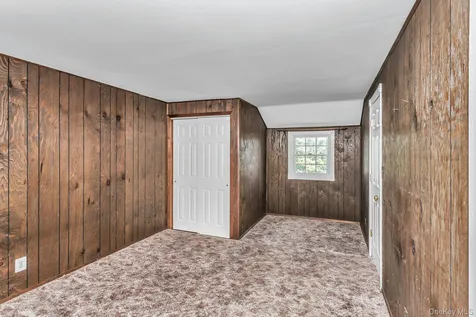 14 Prade Lane Massapequa Park NY 11762