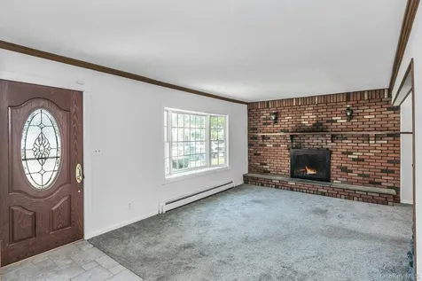 14 Prade Lane Massapequa Park NY 11762