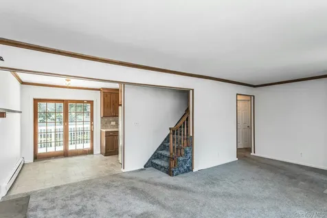 14 Prade Lane Massapequa Park NY 11762