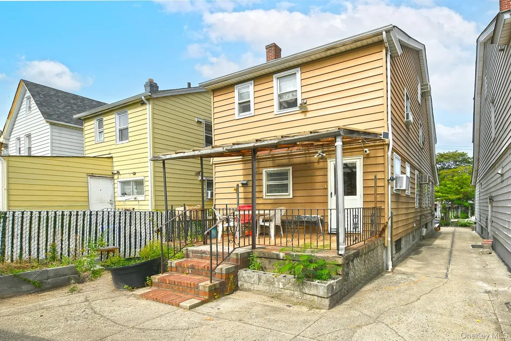 164-16 Goethals Avenue Jamaica NY 11432