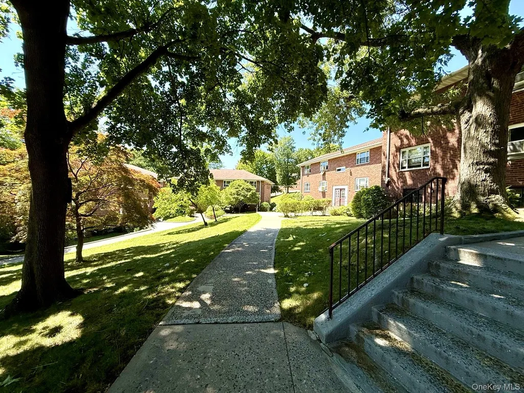 6 Dehaven Drive Yonkers NY 10703