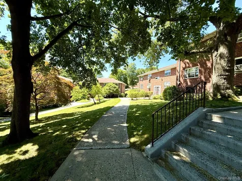 6 Dehaven Drive Yonkers NY 10703