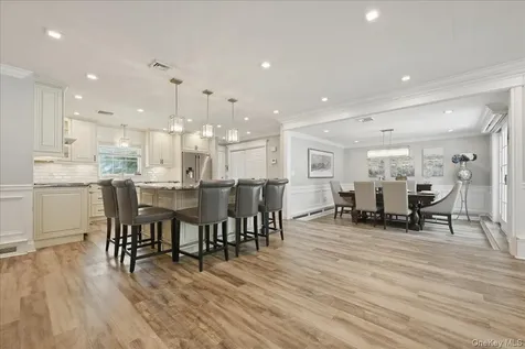 45 Cottonwood Lane Westbury NY 11590