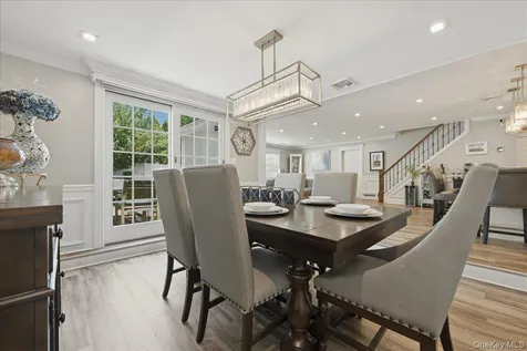 45 Cottonwood Lane Westbury NY 11590