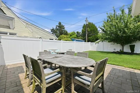 45 Cottonwood Lane Westbury NY 11590