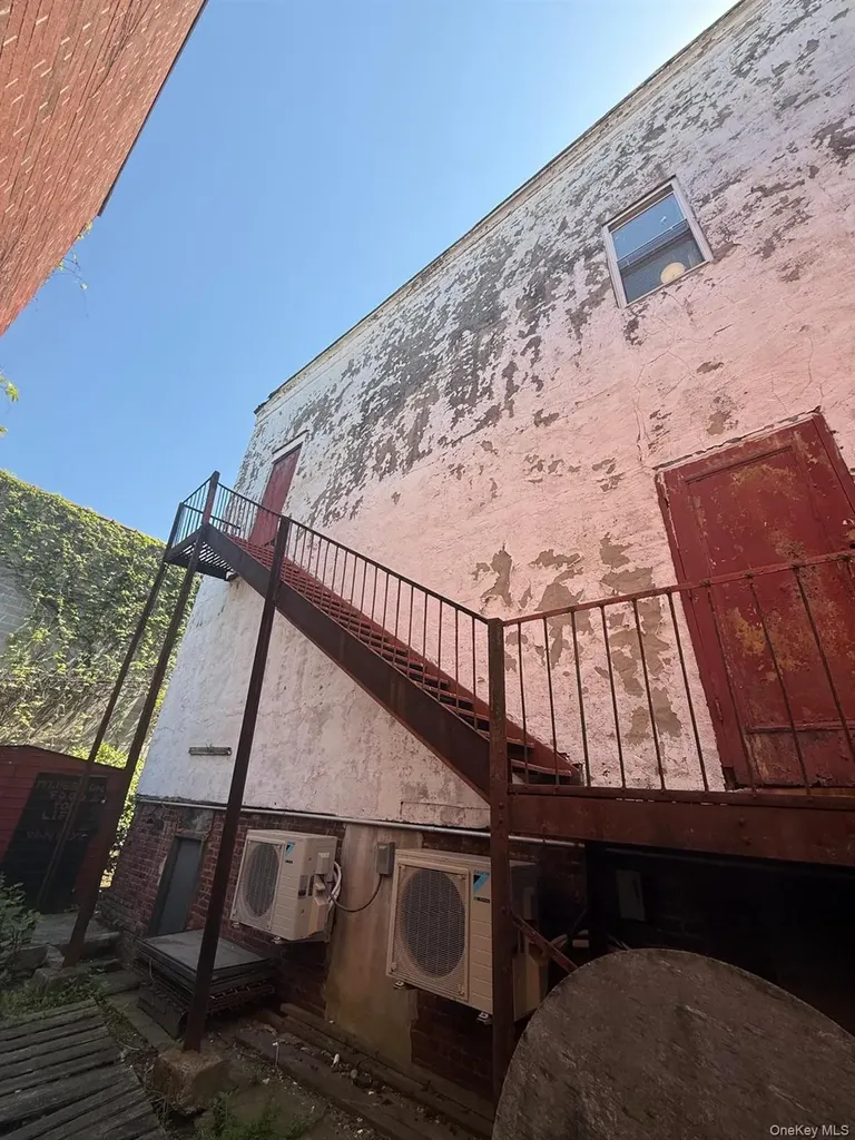 169 Chester Street Brooklyn NY 11212