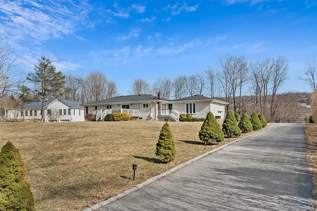 10 Hidden Drive Monroe NY 10950