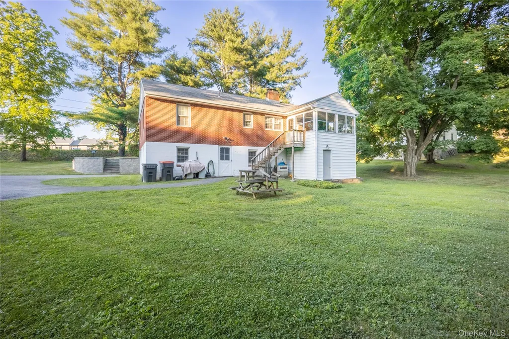 1561-1565 Route 376 Wappingers Falls NY 12590
