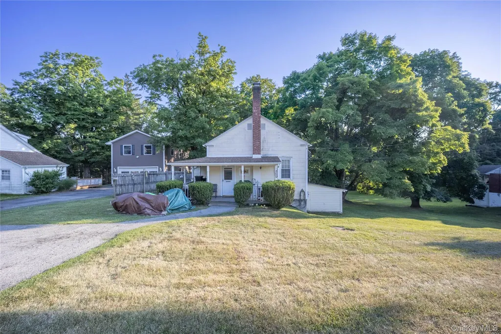 1561-1565 Route 376 Wappingers Falls NY 12590