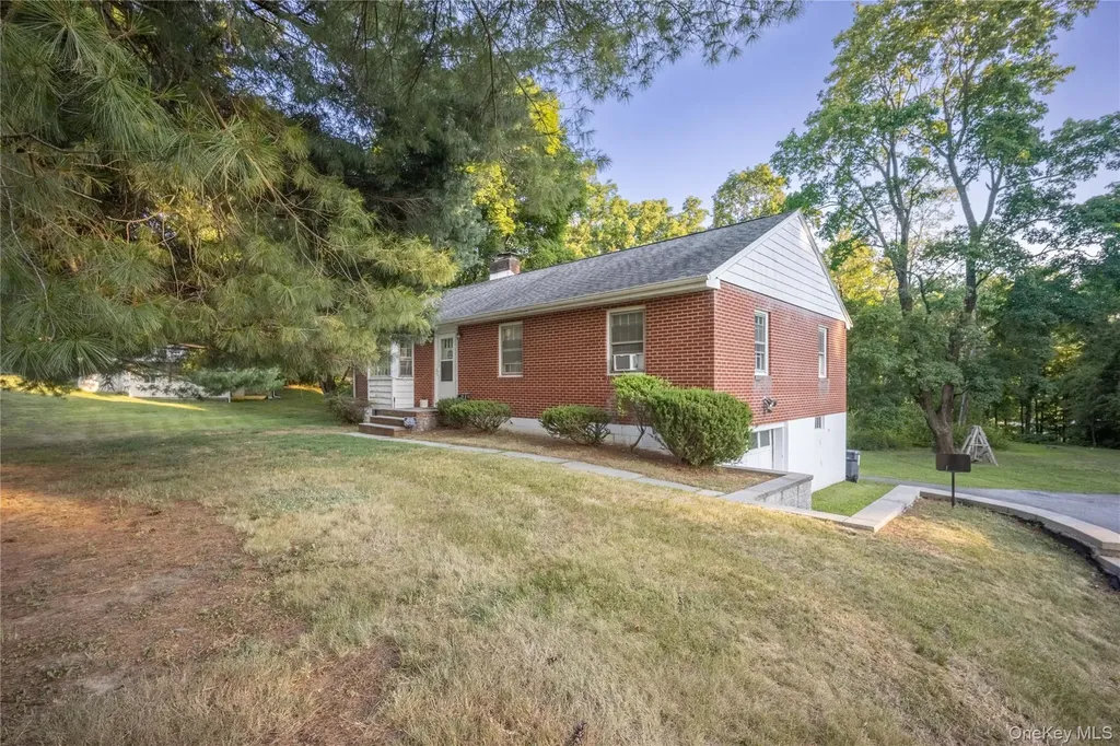 1561-1565 Route 376 Wappingers Falls NY 12590