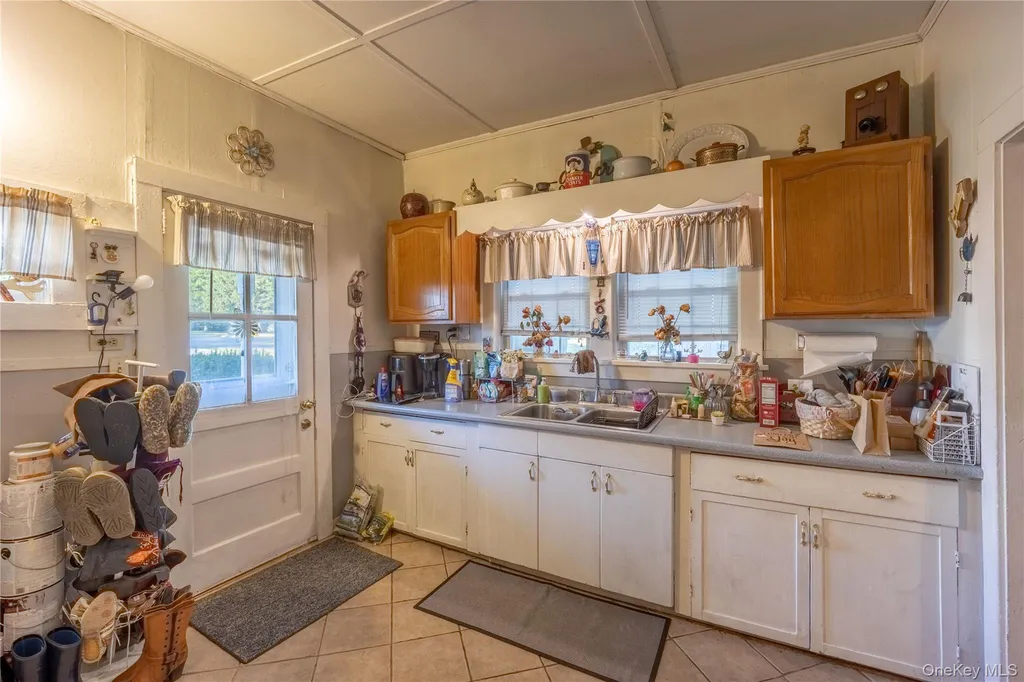 1561-1565 Route 376 Wappingers Falls NY 12590