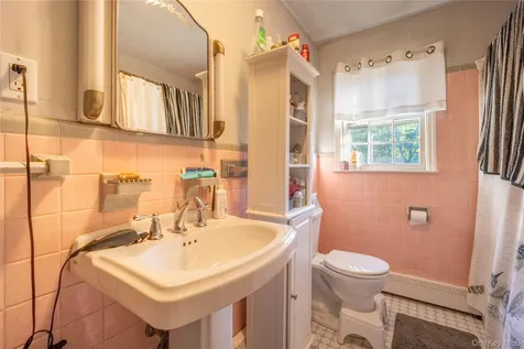 1561-1565 Route 376 Wappingers Falls NY 12590