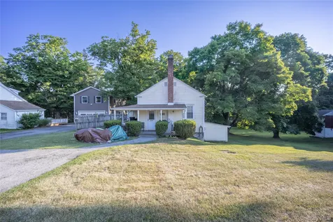 1561-1565 Route 376 Wappingers Falls NY 12590