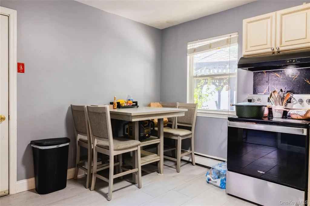 5 2nd Street Coram NY 11727