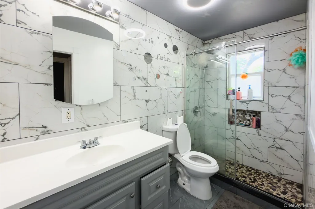 5 2nd Street Coram NY 11727