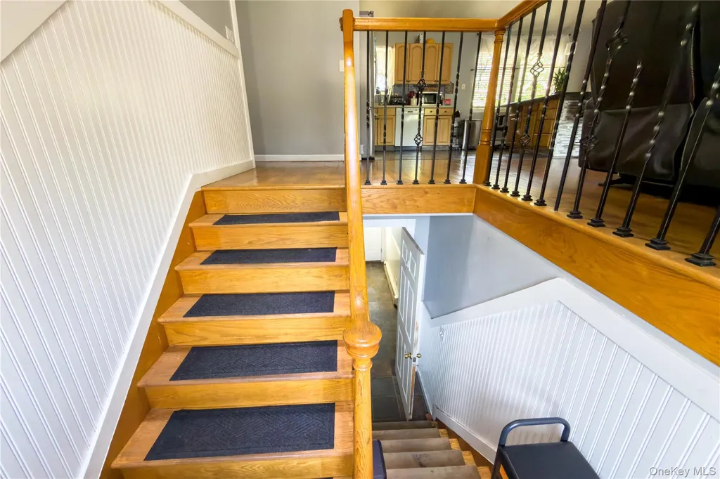 5 2nd Street Coram NY 11727