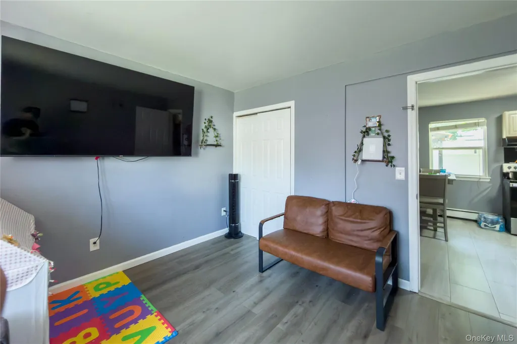 5 2nd Street Coram NY 11727